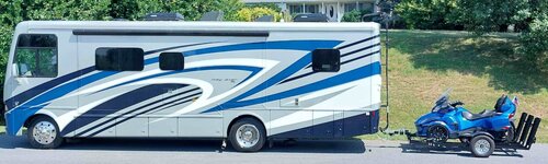 Bay Star w_Spyder in tow lowres.jpg