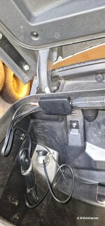 Pure Dab+ adapter and antenna.jpg