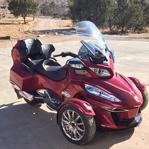 2015 Rt Limited