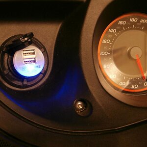 PB160019