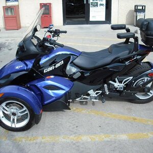 2010 RS SM5 1