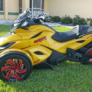 can am front view