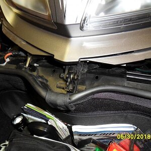frunk lock3 (1)