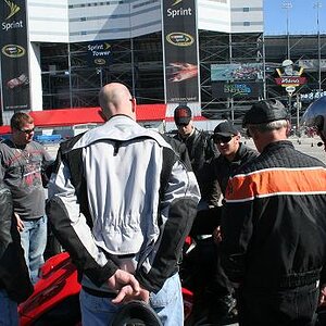 018
Matt explains the Roadsters at the beginning of the demo drive