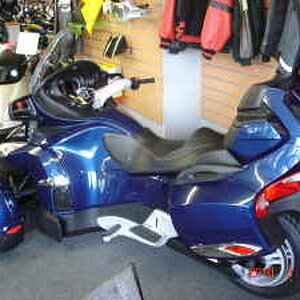 Spyder at Dealer
