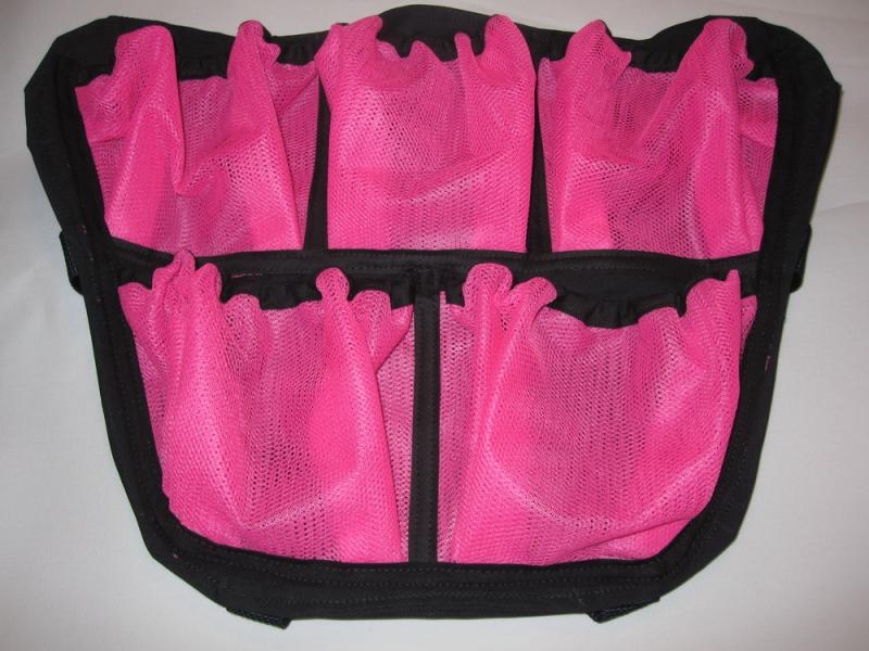 01 Pink on Black