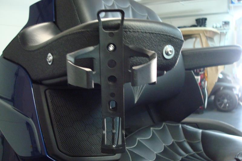 CupHolder3
