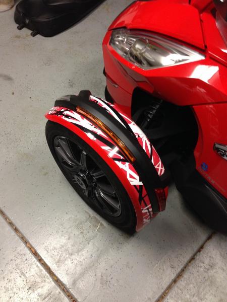 Fender frame cover with Plasti-Dip and TricLED reflector lights made into running/turn signals.