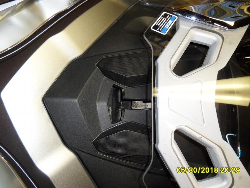 frunk lock4
