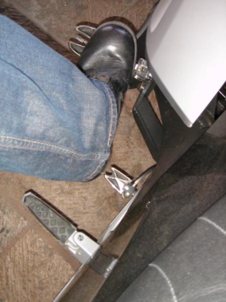 Left side Pegs & clutch