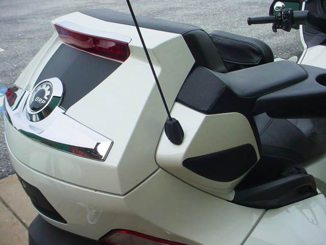 MVC 011S