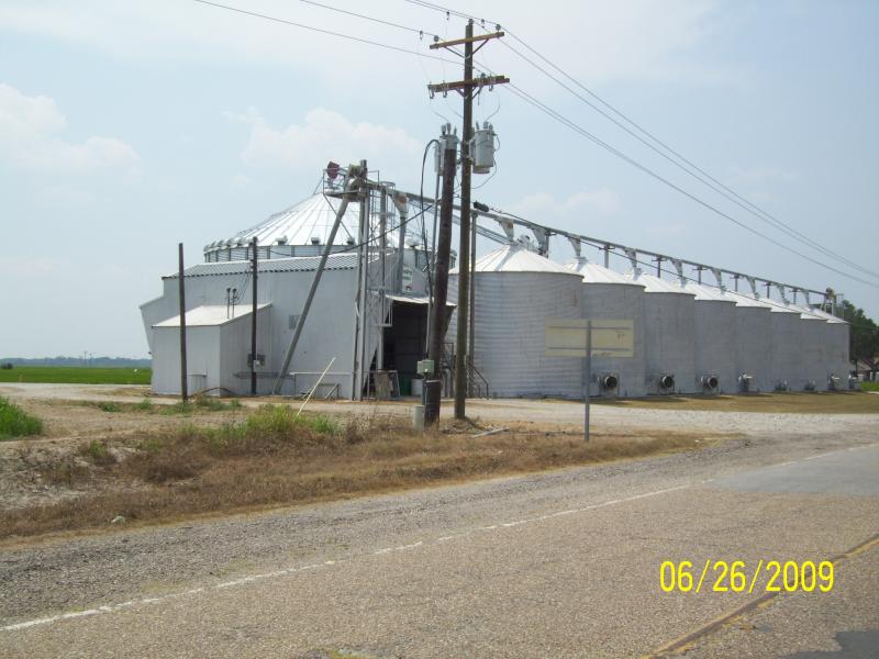 Rice bins, between Kaplan and Rayne, LA