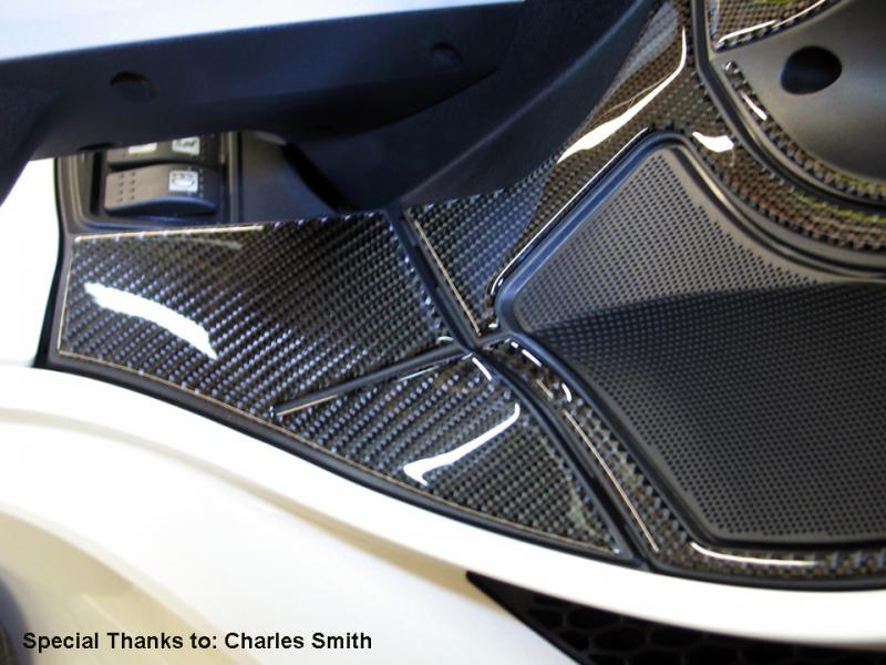 This is our Real Carbon Fiber RT dash kit installed.  Thank you Charles Smith.